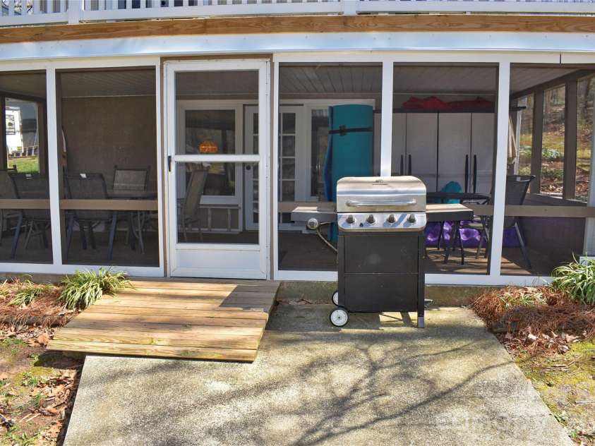 320 Pinehaven Drive, Badin Lake, NC 28127.  MLS# CAR4357128, YatesRealty ID 7951. 