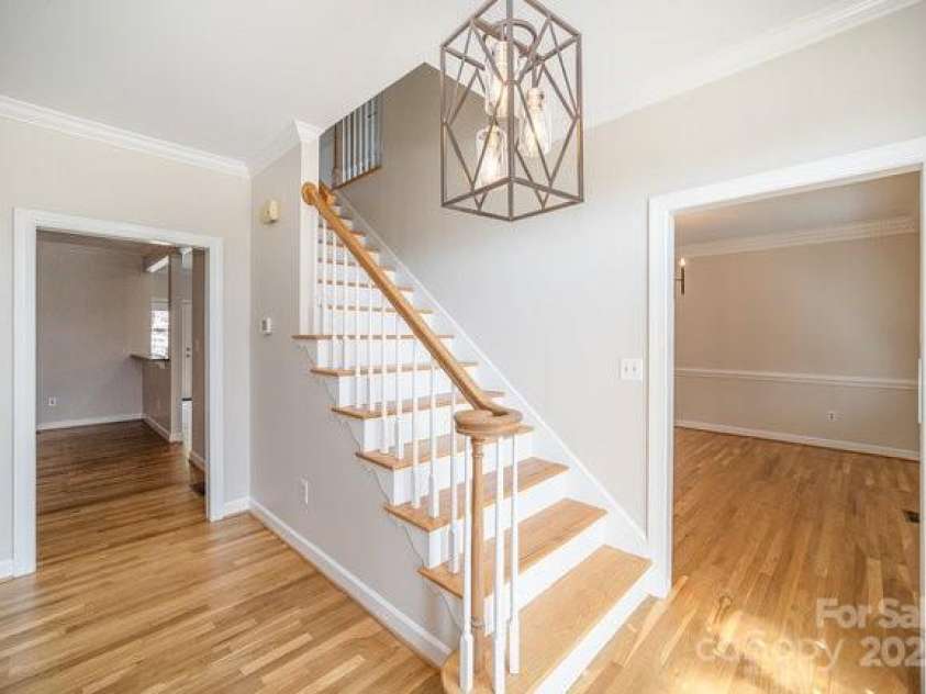 4421 3rd Street, Hickory, NC 28601.  MLS# CAR4232645, YatesRealty ID 7951. 