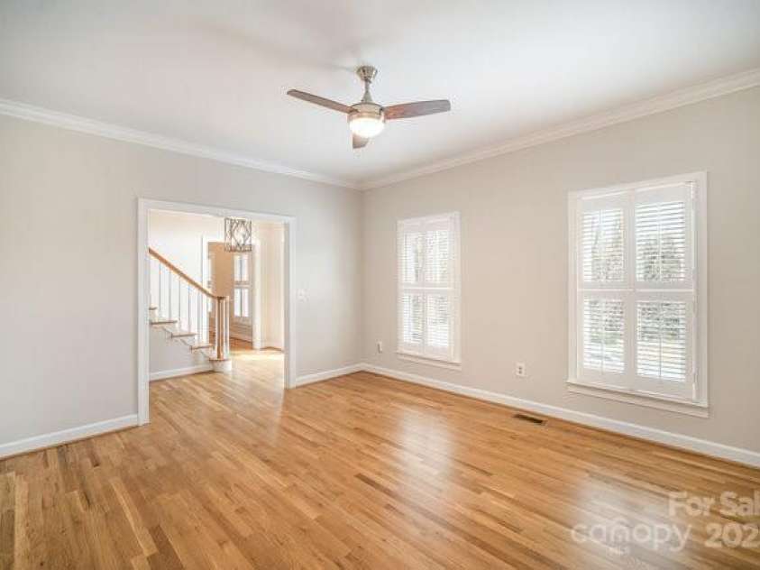 4421 3rd Street, Hickory, NC 28601.  MLS# CAR4232645, YatesRealty ID 7951. 