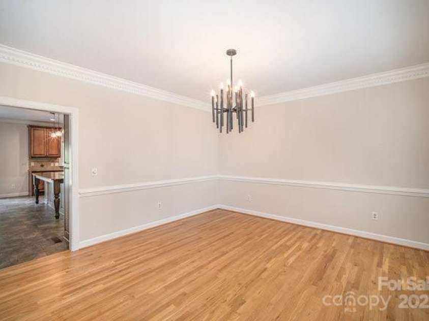 4421 3rd Street, Hickory, NC 28601.  MLS# CAR4232645, YatesRealty ID 7951. 