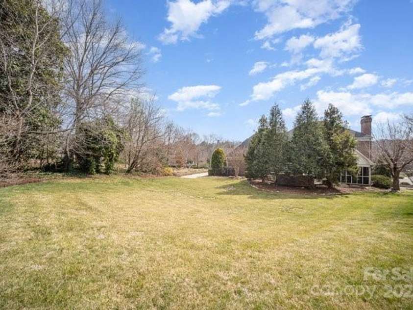 4421 3rd Street, Hickory, NC 28601.  MLS# CAR4232645, YatesRealty ID 7951. 