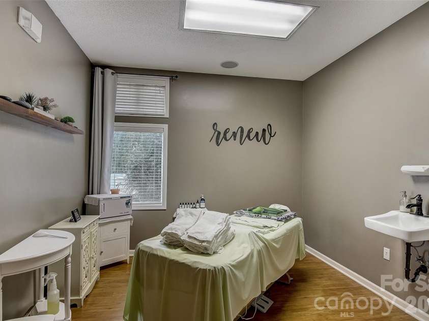 111 Buckeye Road, Lake Lure, NC 28746.  MLS# CAR4330936, YatesRealty ID 7952. Full-service spa and salon.