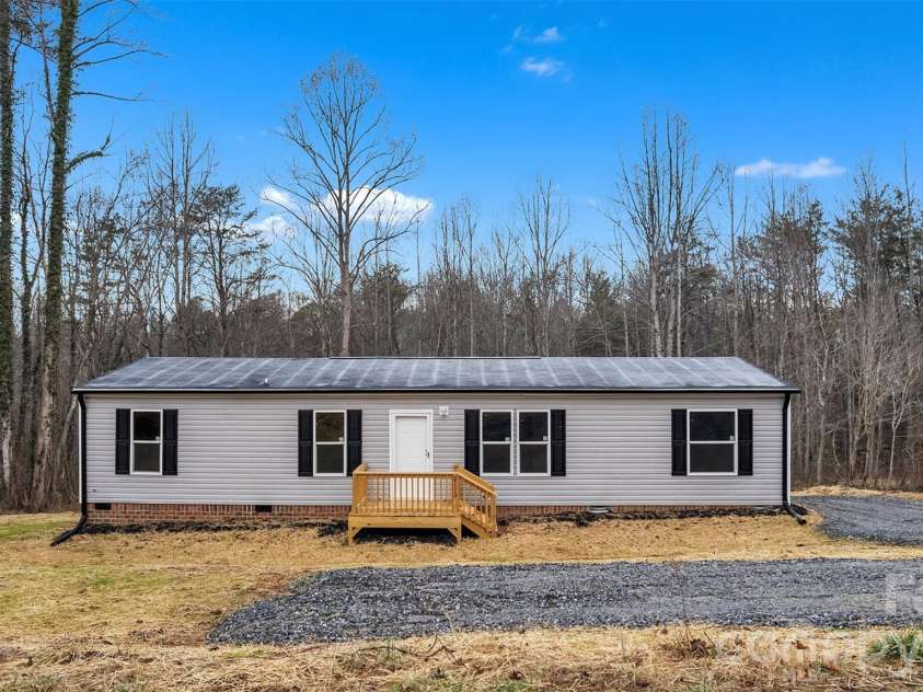 2113 Green Haven Court, Morganton, NC 28655.  MLS# CAR4337426, YatesRealty ID 7953. 