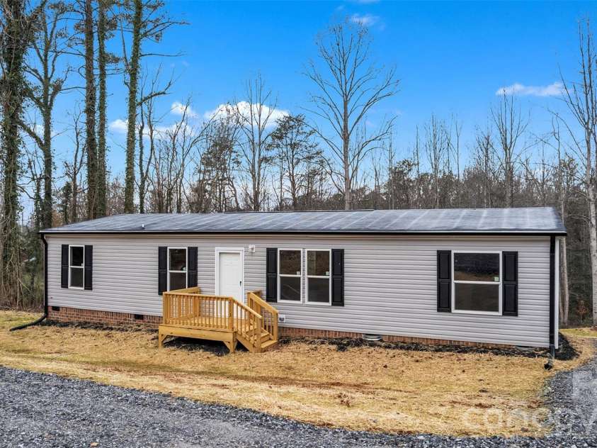 2113 Green Haven Court, Morganton, NC 28655.  MLS# CAR4337426, YatesRealty ID 7953. 