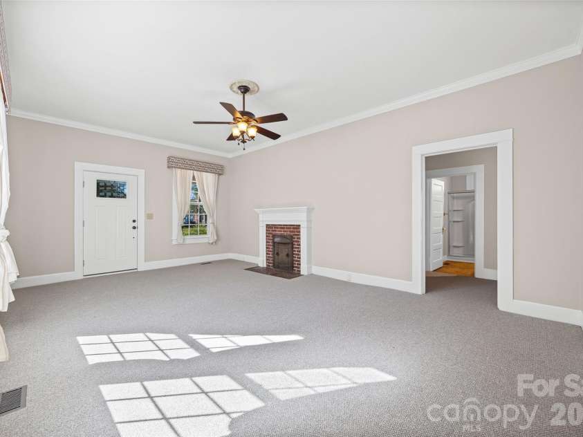 105 Foote Street, Chester, SC 29706.  MLS# CAR4318418, YatesRealty ID 7955. 