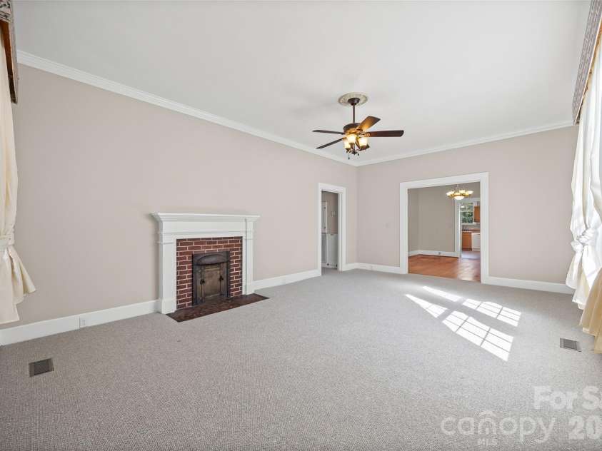 105 Foote Street, Chester, SC 29706.  MLS# CAR4318418, YatesRealty ID 7955. 