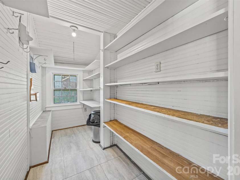105 Foote Street, Chester, SC 29706.  MLS# CAR4318418, YatesRealty ID 7955. 