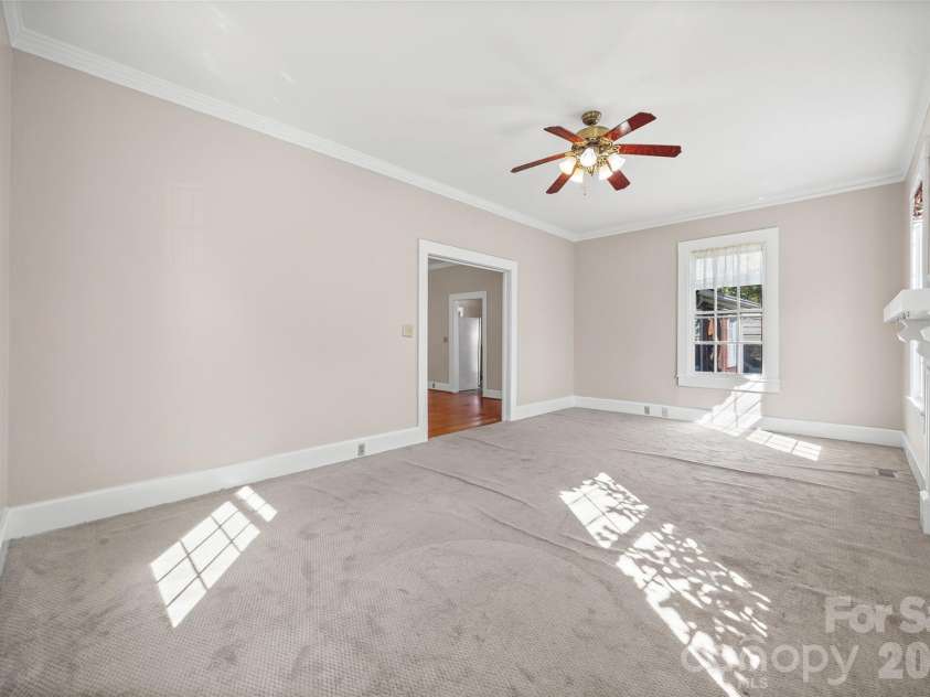 105 Foote Street, Chester, SC 29706.  MLS# CAR4318418, YatesRealty ID 7955. 