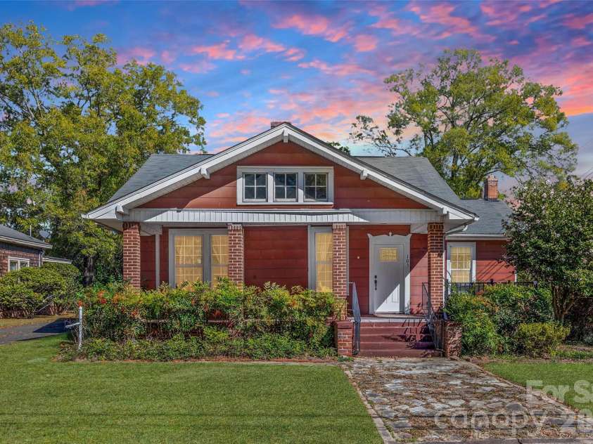 105 Foote Street, Chester, SC 29706.  MLS# CAR4318418, YatesRealty ID 7955. 