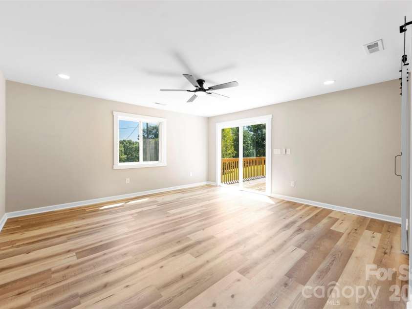 120 Center Street, Kings Mountain, NC 28086.  MLS# CAR4297199, YatesRealty ID 7956. 