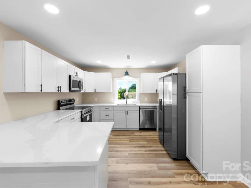 120 Center Street, Kings Mountain, NC 28086.  MLS# CAR4297199, YatesRealty ID 7956. 