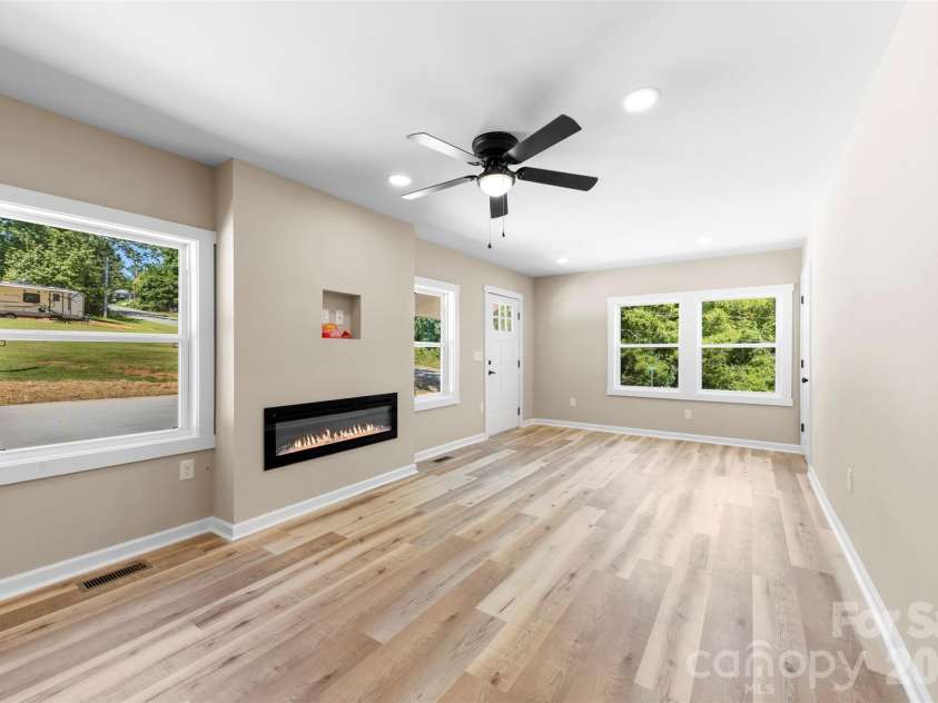 120 Center Street, Kings Mountain, NC 28086.  MLS# CAR4297199, YatesRealty ID 7956. 