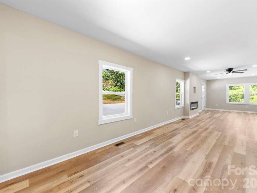 120 Center Street, Kings Mountain, NC 28086.  MLS# CAR4297199, YatesRealty ID 7956. 