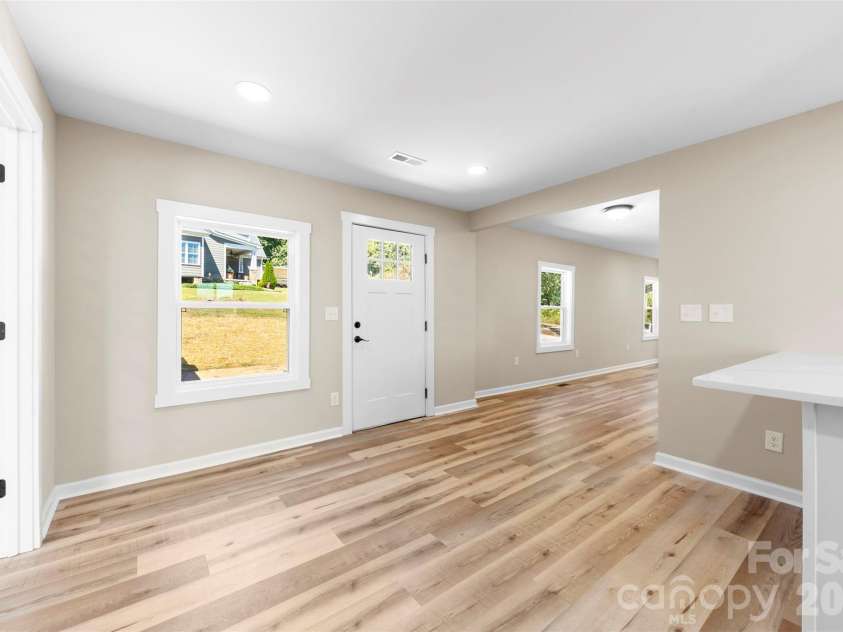 120 Center Street, Kings Mountain, NC 28086.  MLS# CAR4297199, YatesRealty ID 7956. 