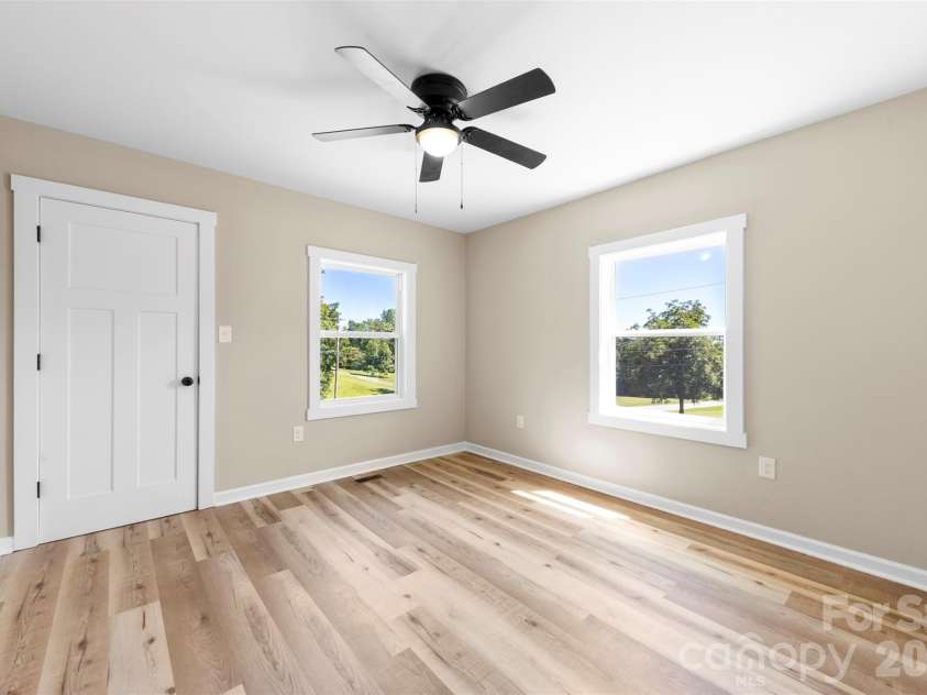 120 Center Street, Kings Mountain, NC 28086.  MLS# CAR4297199, YatesRealty ID 7956. 