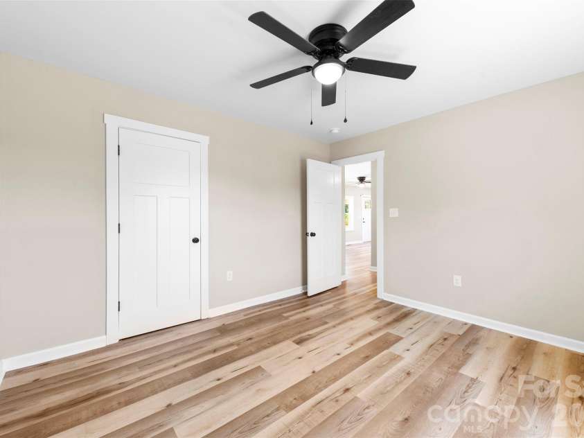 120 Center Street, Kings Mountain, NC 28086.  MLS# CAR4297199, YatesRealty ID 7956. 