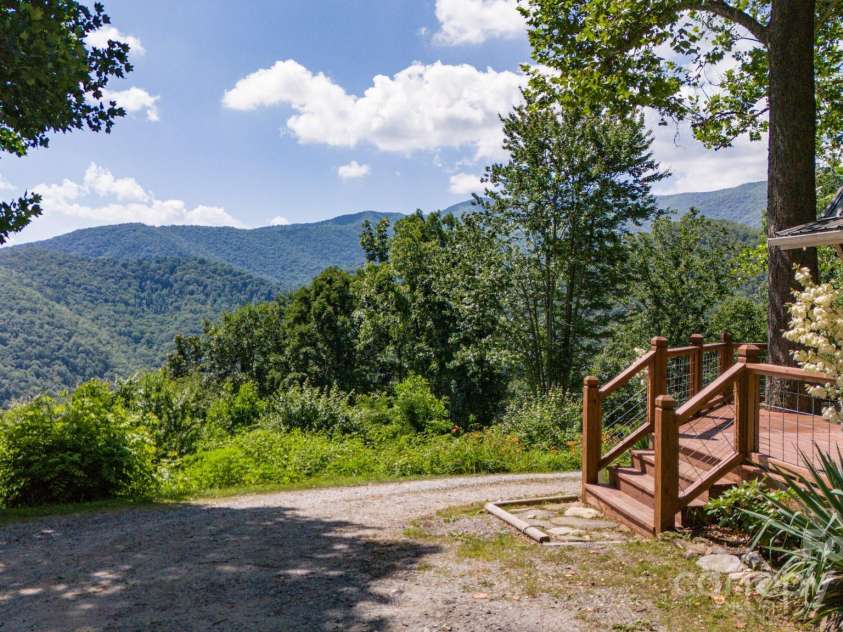 571 Paradise Mountain Road, Canton, NC 28716.  MLS# CAR4152264, YatesRealty ID 7957. 