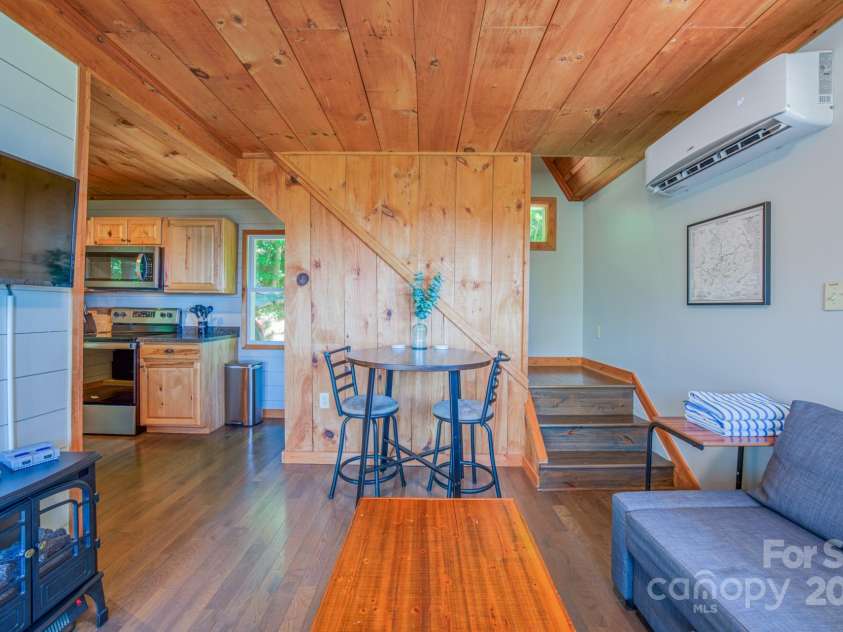 571 Paradise Mountain Road, Canton, NC 28716.  MLS# CAR4152264, YatesRealty ID 7957. 