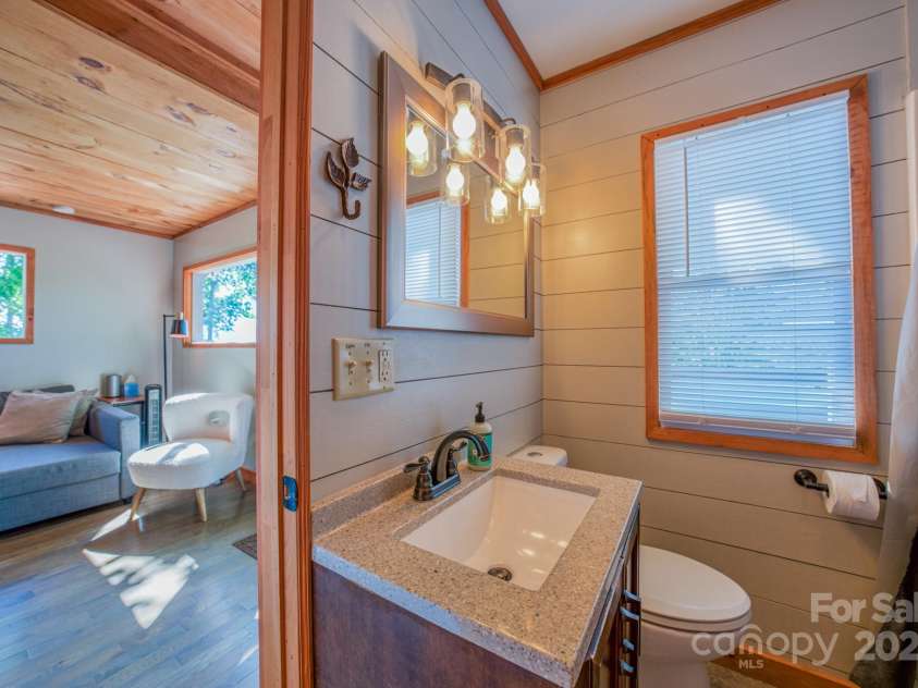 571 Paradise Mountain Road, Canton, NC 28716.  MLS# CAR4152264, YatesRealty ID 7957. 
