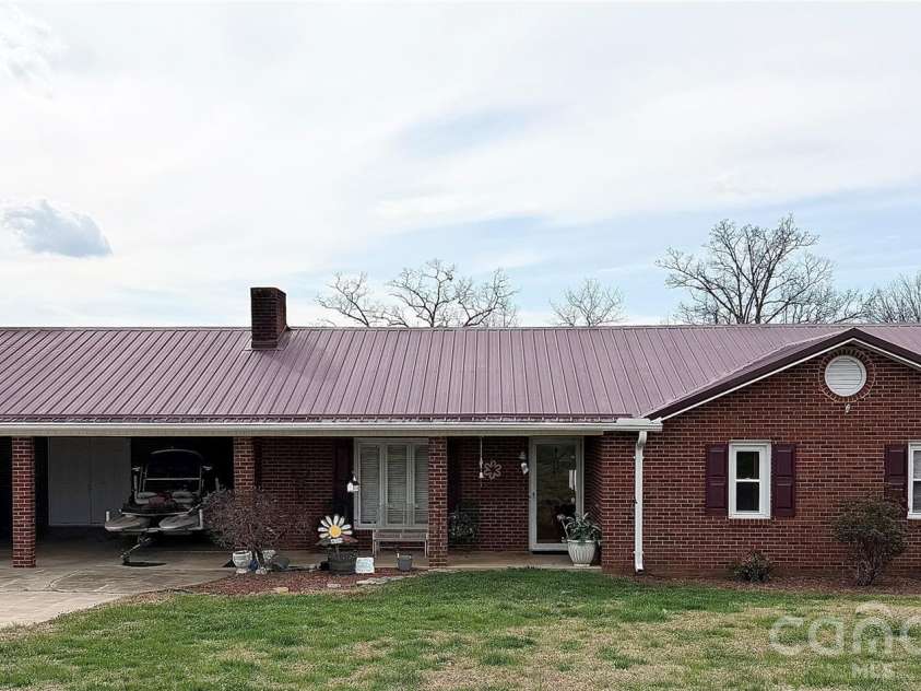 1709 Acorn Avenue, Hudson, NC 28638.  MLS# CAR4359141, YatesRealty ID 7958. 