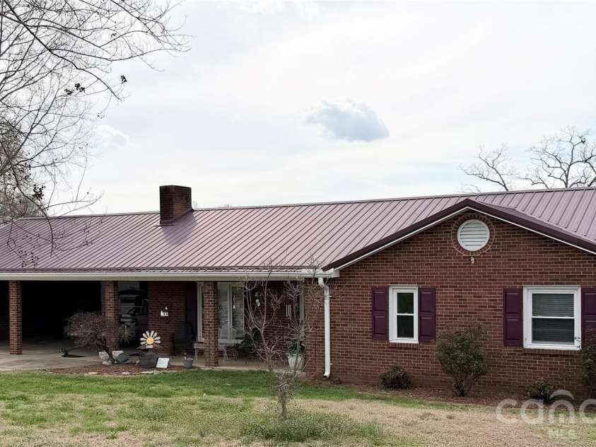 1709 Acorn Avenue, Hudson, NC 28638.  MLS# CAR4359141, YatesRealty ID 7958. 