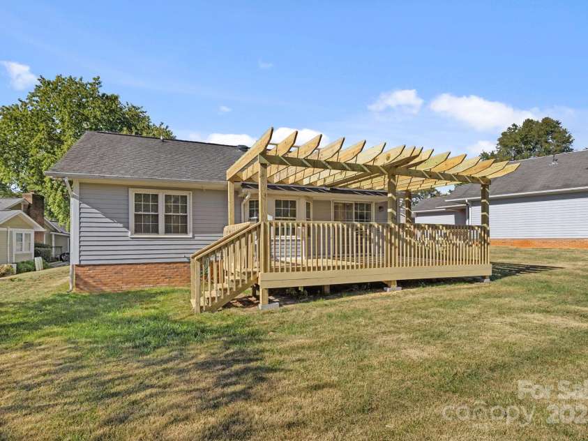 2912 Peachwood Court, Fort Mill, SC 29715.  MLS# CAR4312420, YatesRealty ID 796. 