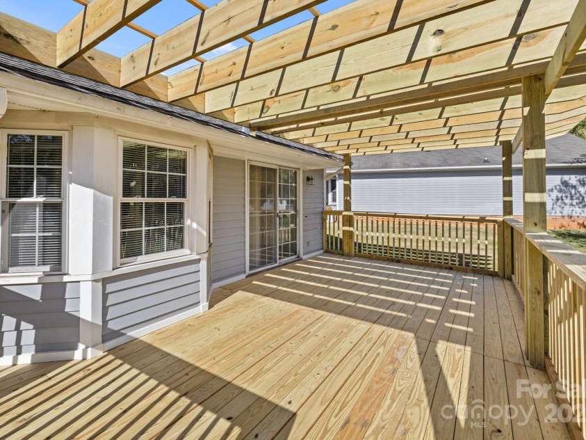 2912 Peachwood Court, Fort Mill, SC 29715.  MLS# CAR4312420, YatesRealty ID 796. 