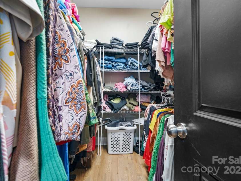 5324 Stonewood Drive, Hickory, NC 28602.  MLS# CAR4220787, YatesRealty ID 796. Primary closet