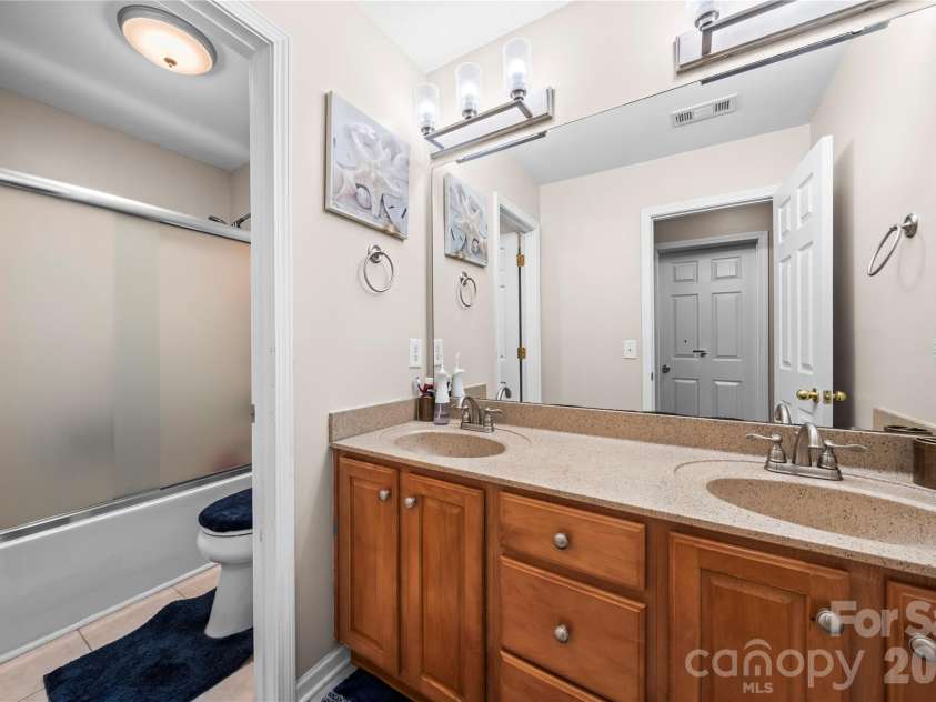 3715 Messina Road, Clover, SC 29710.  MLS# CAR4358253, YatesRealty ID 7960. Full bath upstairs