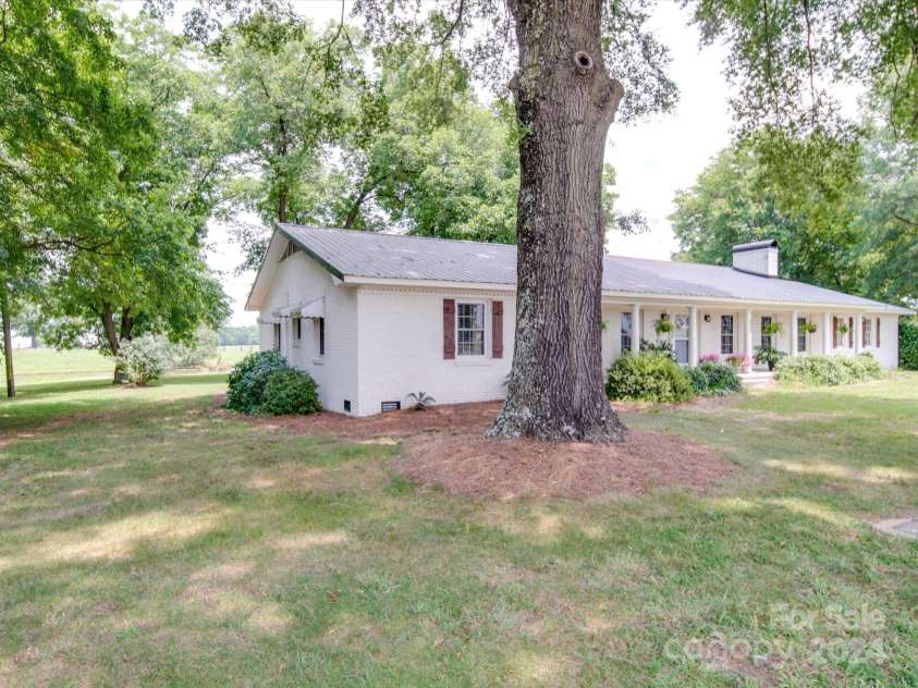 8909 Highway 218 Highway, Marshville, NC 28103.  MLS# CAR4189547, YatesRealty ID 7961. 