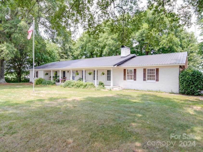 8909 Highway 218 Highway, Marshville, NC 28103.  MLS# CAR4189547, YatesRealty ID 7961. 