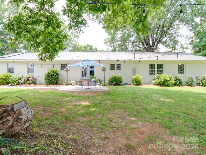 8909 Highway 218 Highway, Marshville, NC 28103.  MLS# CAR4189547, YatesRealty ID 7961. 