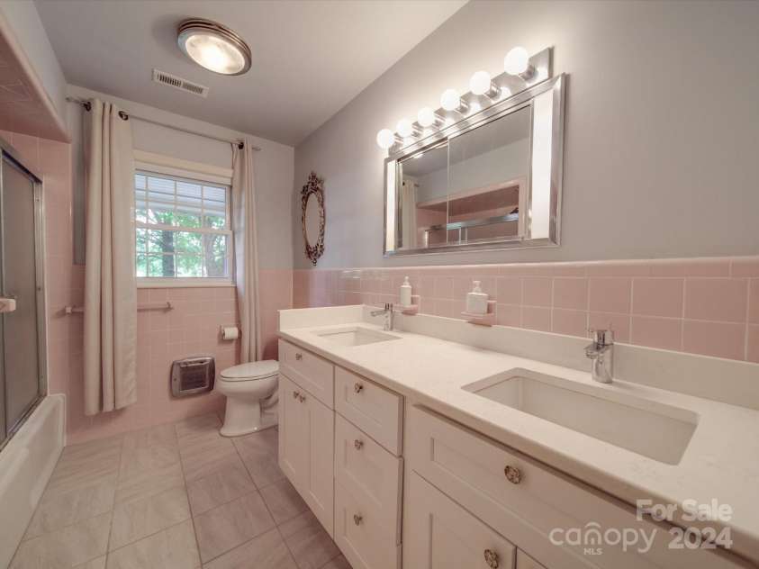 8909 Highway 218 Highway, Marshville, NC 28103.  MLS# CAR4189547, YatesRealty ID 7961. 