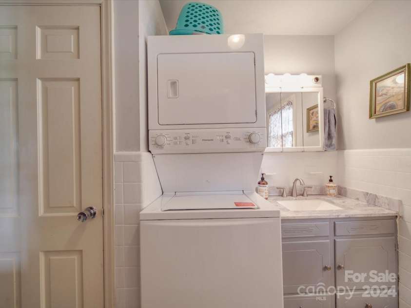 8909 Highway 218 Highway, Marshville, NC 28103.  MLS# CAR4189547, YatesRealty ID 7961. 