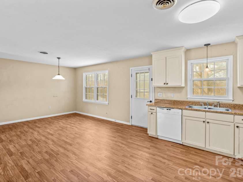 535 Log Barn Road, Salisbury, NC 28146.  MLS# CAR4340746, YatesRealty ID 7962. 