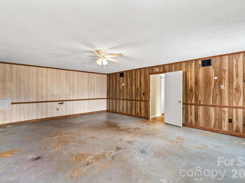 535 Log Barn Road, Salisbury, NC 28146.  MLS# CAR4340746, YatesRealty ID 7962. 