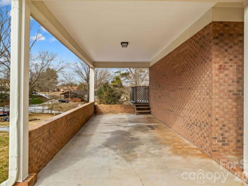 535 Log Barn Road, Salisbury, NC 28146.  MLS# CAR4340746, YatesRealty ID 7962. 