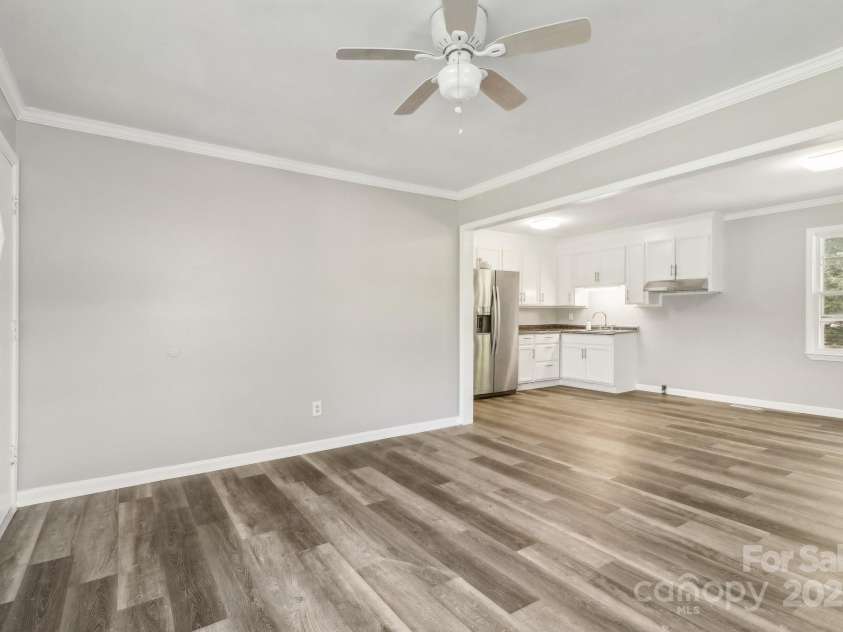 1725 Feature Road, Lancaster, SC 29720.  MLS# CAR4181125, YatesRealty ID 7963. 