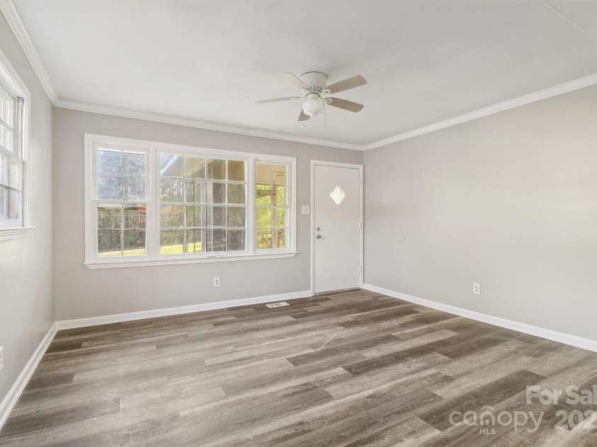 1725 Feature Road, Lancaster, SC 29720.  MLS# CAR4181125, YatesRealty ID 7963. 