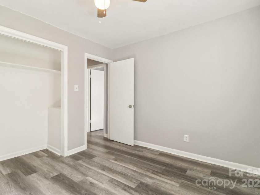 1725 Feature Road, Lancaster, SC 29720.  MLS# CAR4181125, YatesRealty ID 7963. 