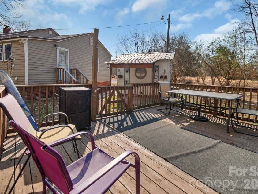 391 Phillipstown Road, Kershaw, SC 29067.  MLS# CAR4342729, YatesRealty ID 7963. 