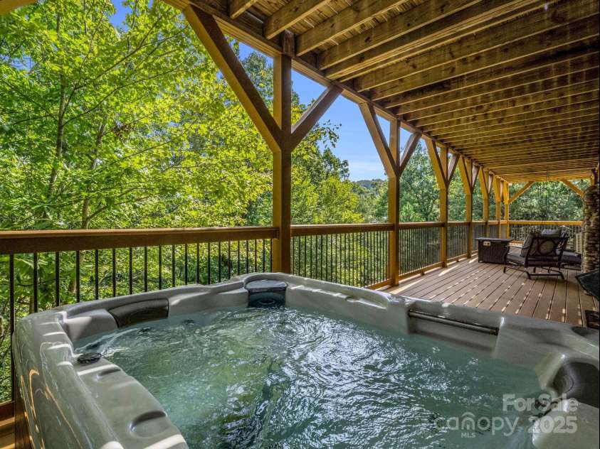 219 Highland Heights, Lake Lure, NC 28746.  MLS# CAR4172812, YatesRealty ID 7964. 