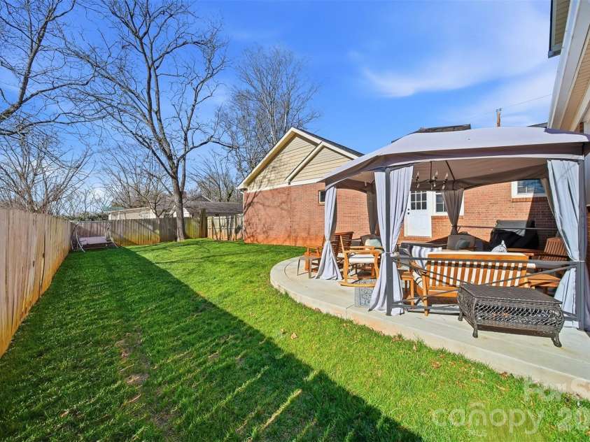 1002 Brady Avenue, Newton, NC 28658.  MLS# CAR4337906, YatesRealty ID 7965. 