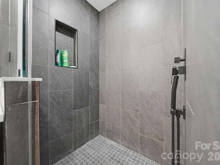 1002 Brady Avenue, Newton, NC 28658.  MLS# CAR4337906, YatesRealty ID 7965. Full Bath (Main) 