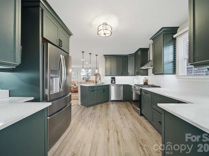 1002 Brady Avenue, Newton, NC 28658.  MLS# CAR4337906, YatesRealty ID 7965. Kitchen
