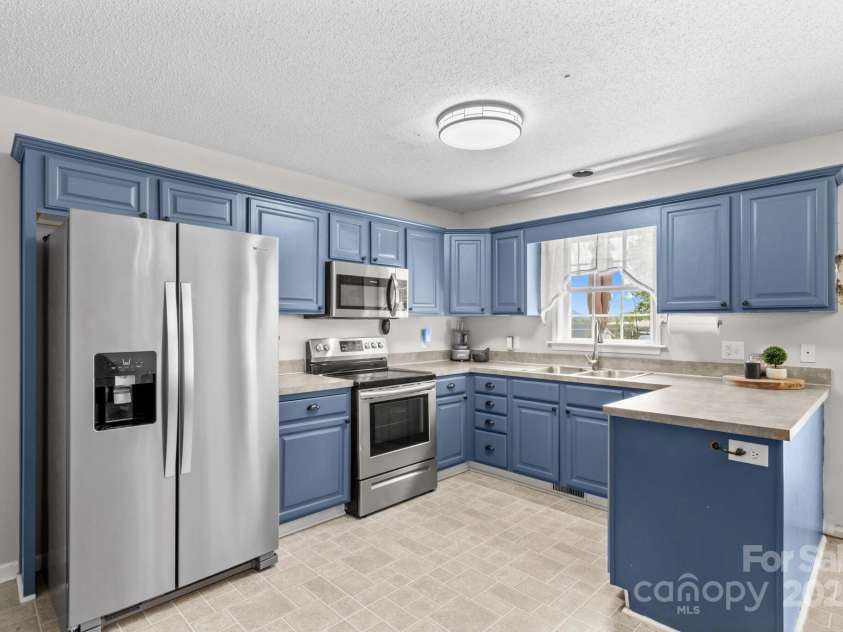 140 Hazelwood Drive, Rockwell, NC 28138.  MLS# CAR4247251, YatesRealty ID 7966. 