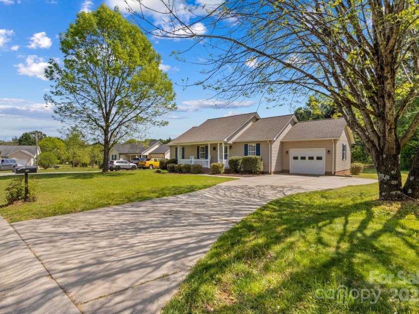 140 Hazelwood Drive, Rockwell, NC 28138.  MLS# CAR4247251, YatesRealty ID 7966. 