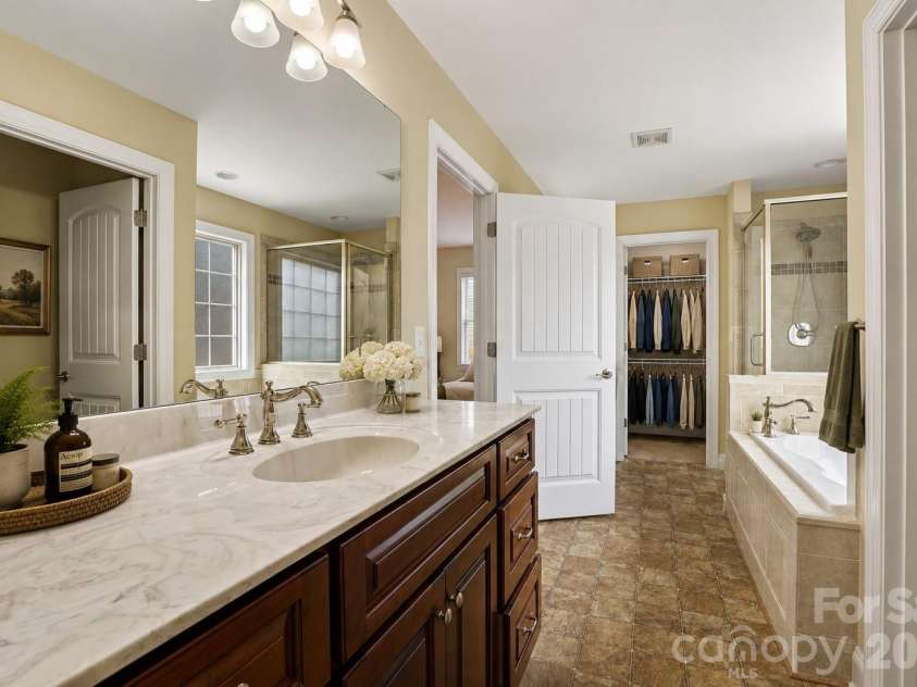 575 Hill Road, Lincolnton, NC 28092.  MLS# CAR4343352, YatesRealty ID 7966. Primary Bath with separate vanities