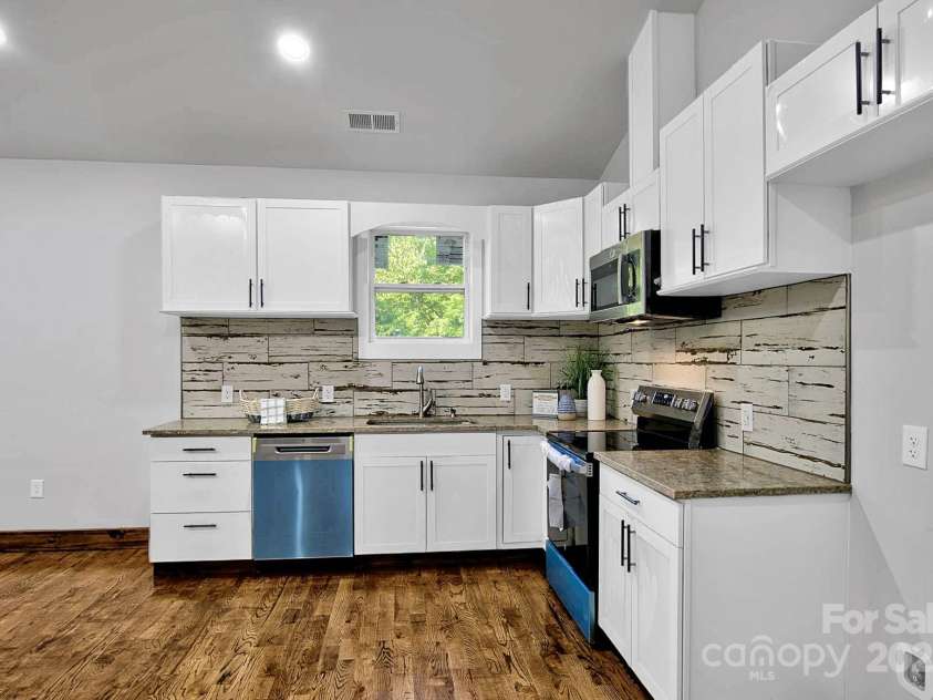 1013 Trexler Street, Salisbury, NC 28144.  MLS# CAR4278293, YatesRealty ID 7967. 