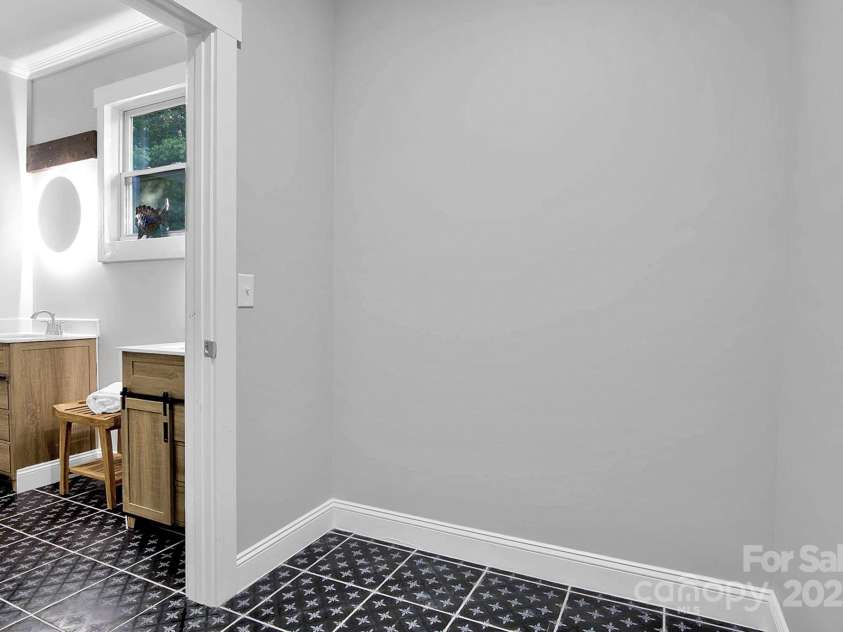 1013 Trexler Street, Salisbury, NC 28144.  MLS# CAR4278293, YatesRealty ID 7967. 